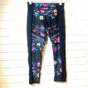 BETSEY JOHNSON Give Love Get Love black floral yoga‎ leggings pants SMALL